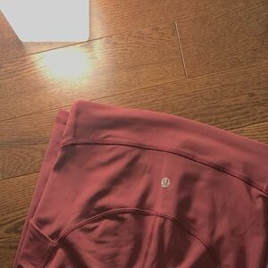 NWOT - Red Merlot Lululemon Power Thru Pant